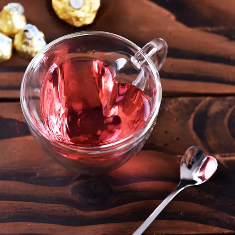 Tasse en verre à double paroi en forme de cœur